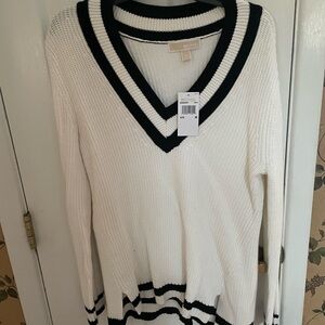 Michael Kors Women's V-Neck Sweater in White and Black
